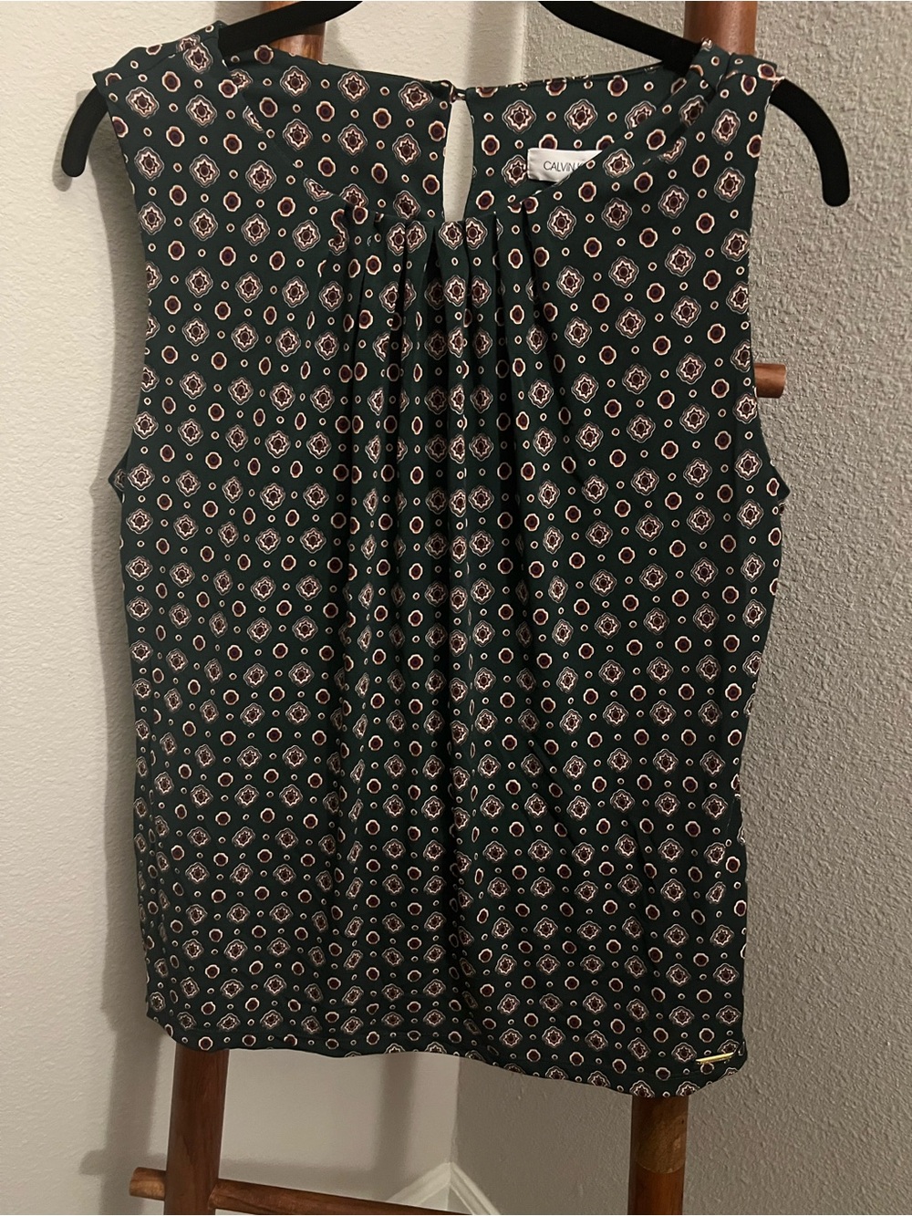 Calvin Klein Green Sleeveless Printed Shell Top